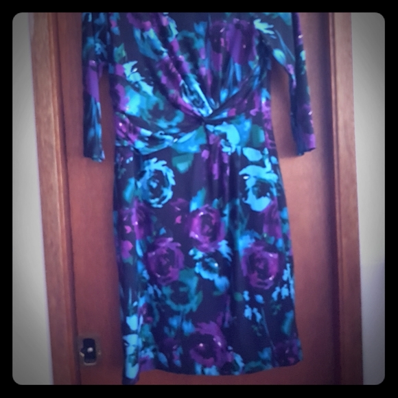 Day-time or evening dress - Picture 1 of 2